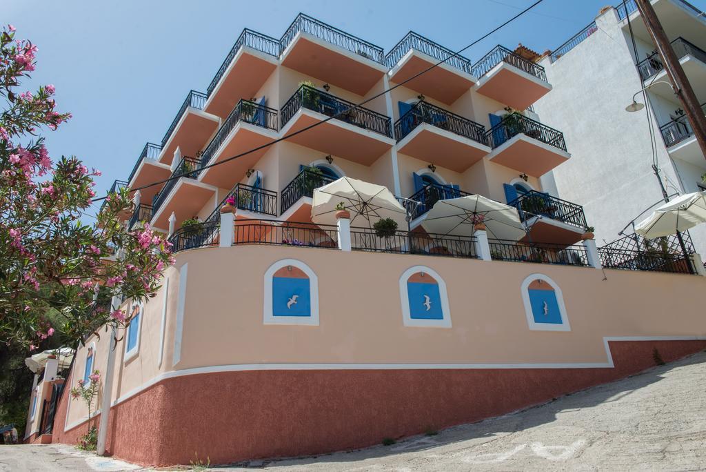Maria Studios Poros Town Luaran gambar