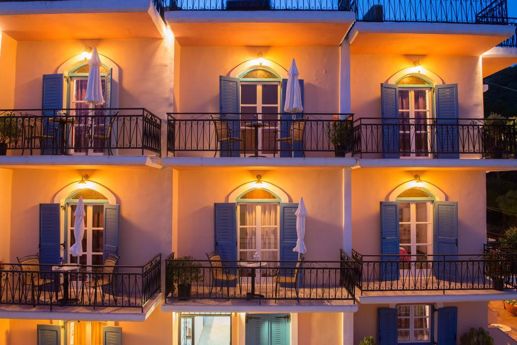 Maria Studios Poros Town Luaran gambar