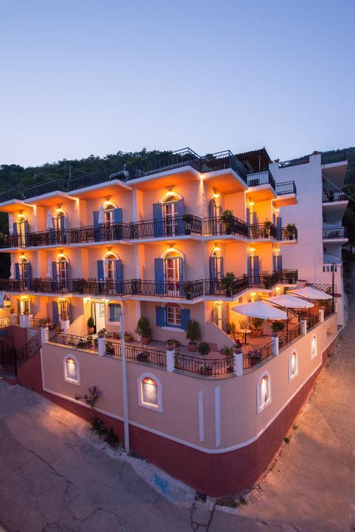 Maria Studios Poros Town Luaran gambar