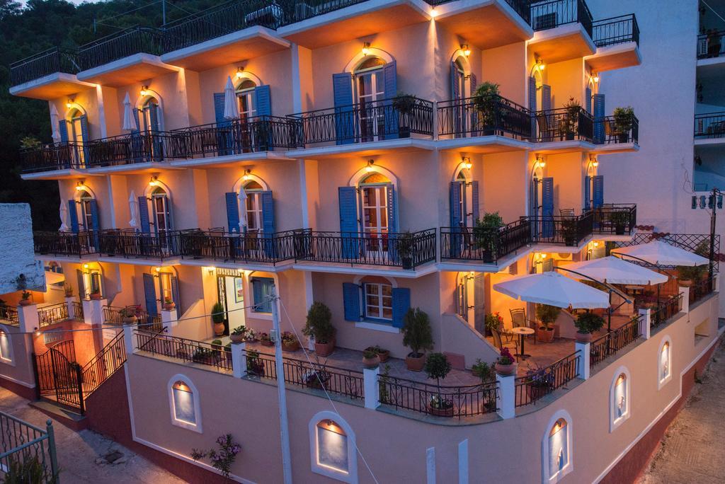 Maria Studios Poros Town Luaran gambar