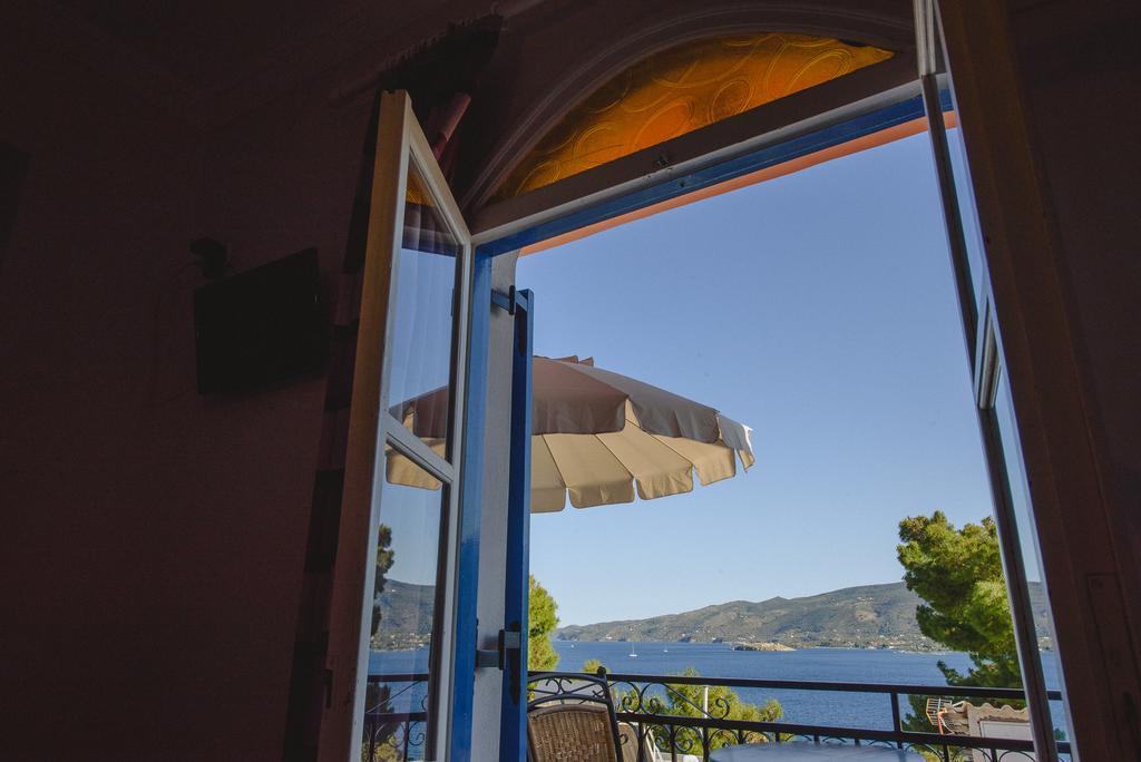 Maria Studios Poros Town Luaran gambar