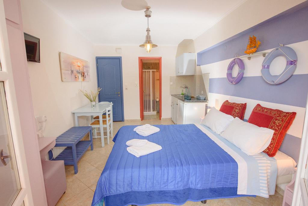 Maria Studios Poros Town Luaran gambar