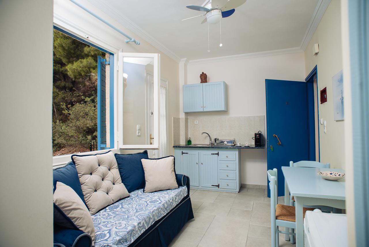 Maria Studios Poros Town Luaran gambar